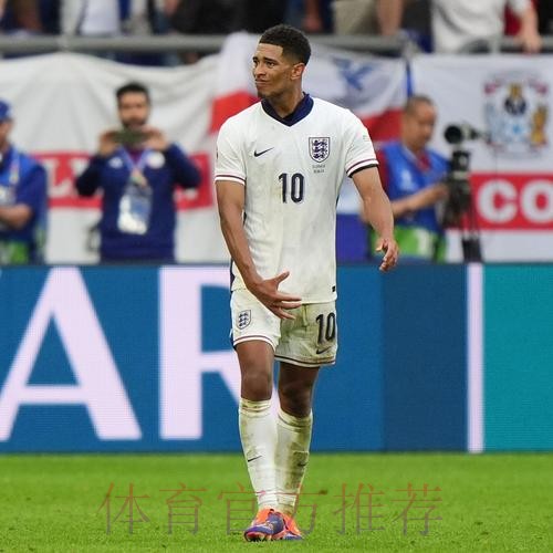 贝林厄姆:齐达内是最佳中场之一 我追随他的脚步